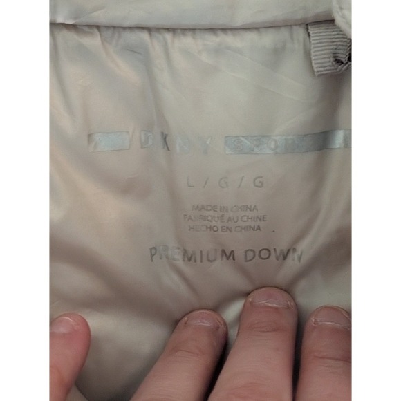 DKNY Sport Womens Champagne Silver Quilted Down Puffer Vest Size Large L - Picture 7 of 9